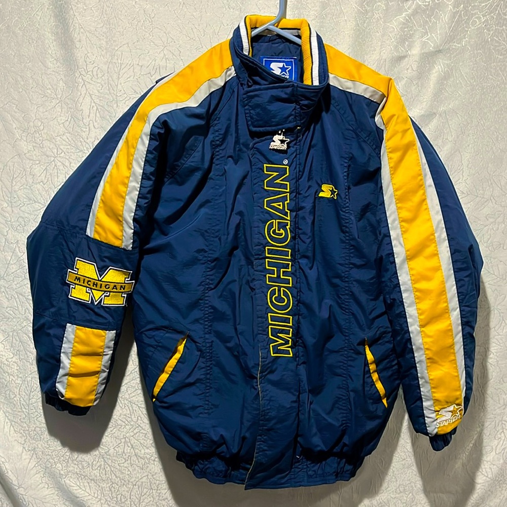 STARTER Michigan Navy and Yellow Puffer Jacket